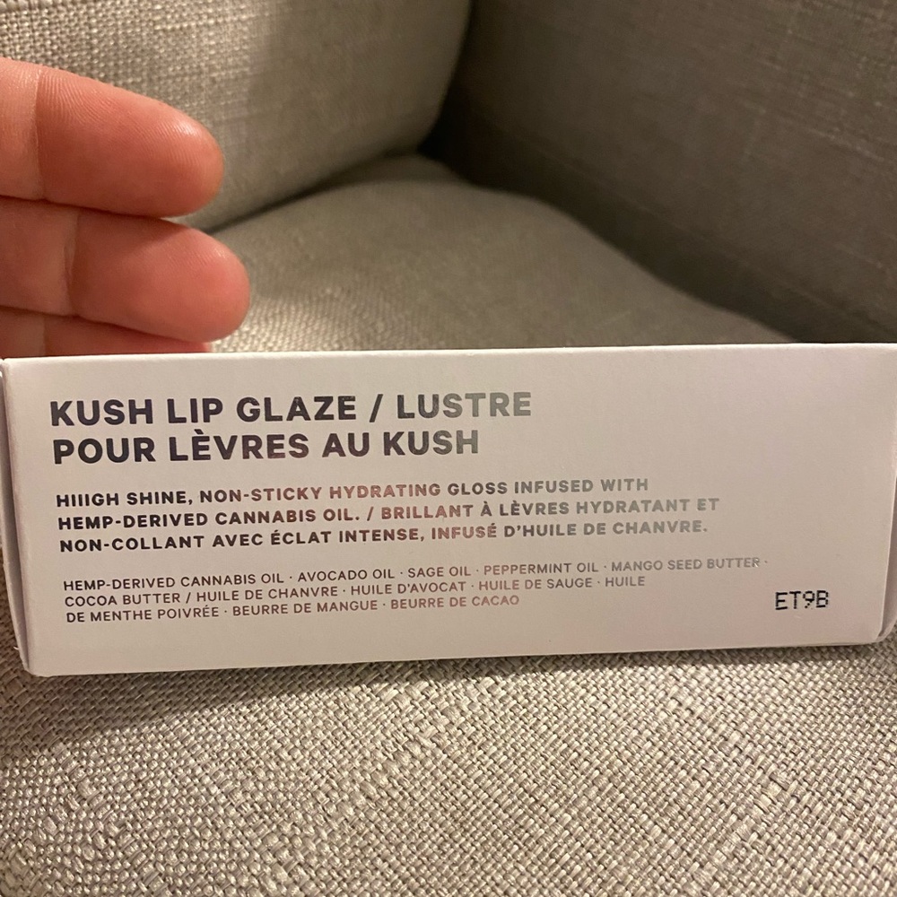6/$25. NWT MILK MAKEUP KUSH LIP GLAZE IN CHRONIC